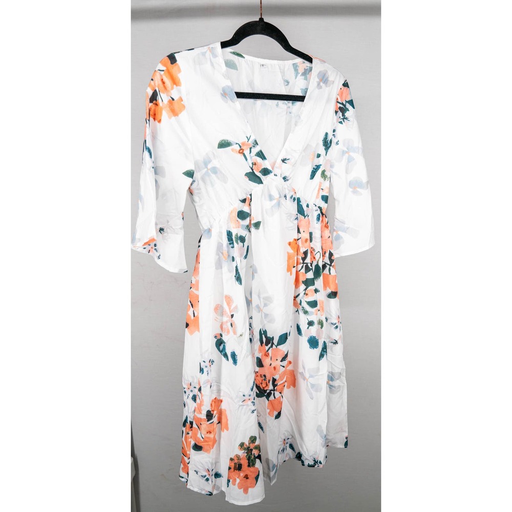 Lightweight, Flowery Sundress, Medium
